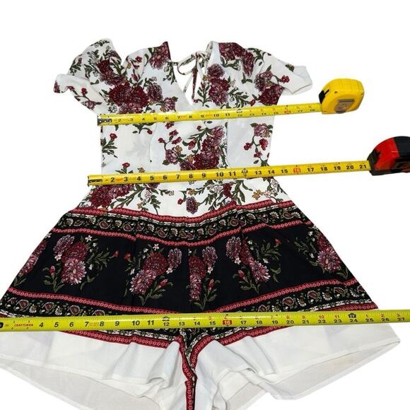 Trixxi V-Neck Short Romper M Floral Boho White Bohemian Whimsical Romantic - Picture 7 of 13